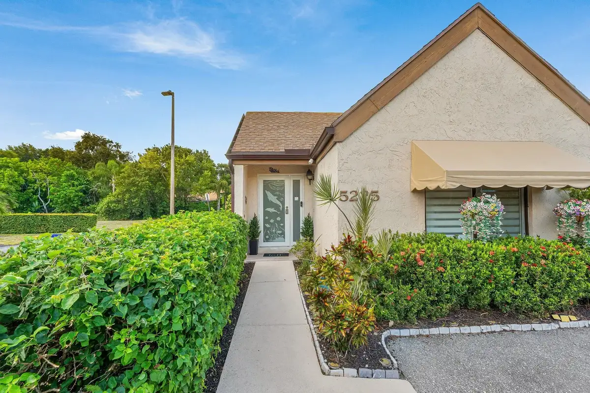 5225 Spice Dr, Palm Beach Gardens: photo 1 of 36