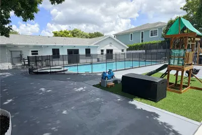 15042 SW 149th St, Miami: photo 1 of 42