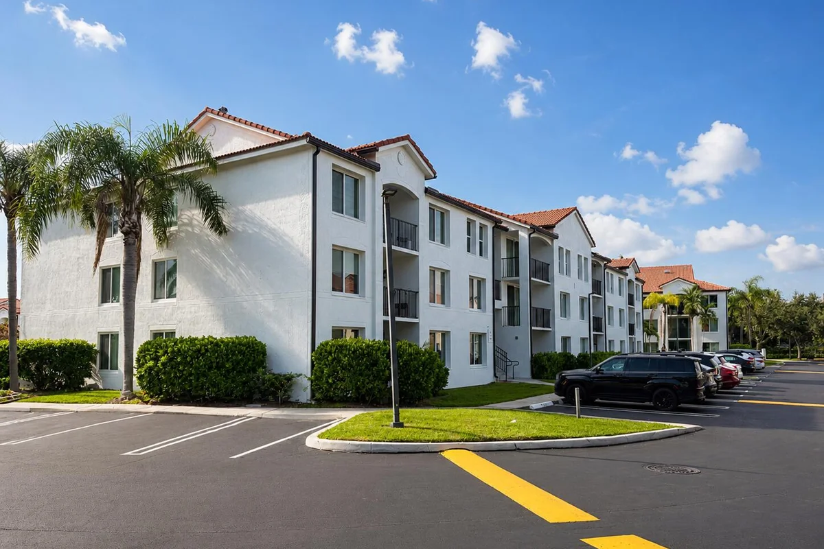 106 Villa Cir, Boynton Beach: photo 1 of 15