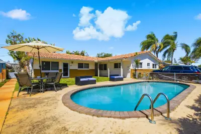 451 SE 1st Ave #A-B, Pompano Beach: photo 1 of 55