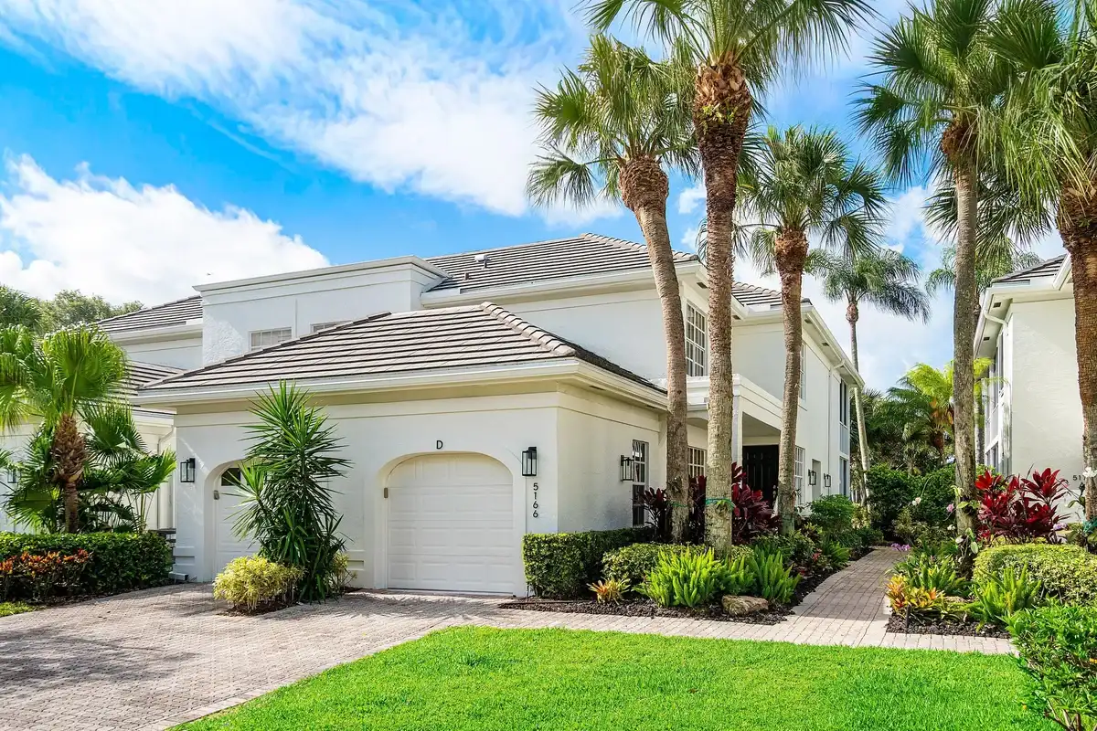 5166 Lake Catalina Dr #D, Boca Raton: photo 1 of 59