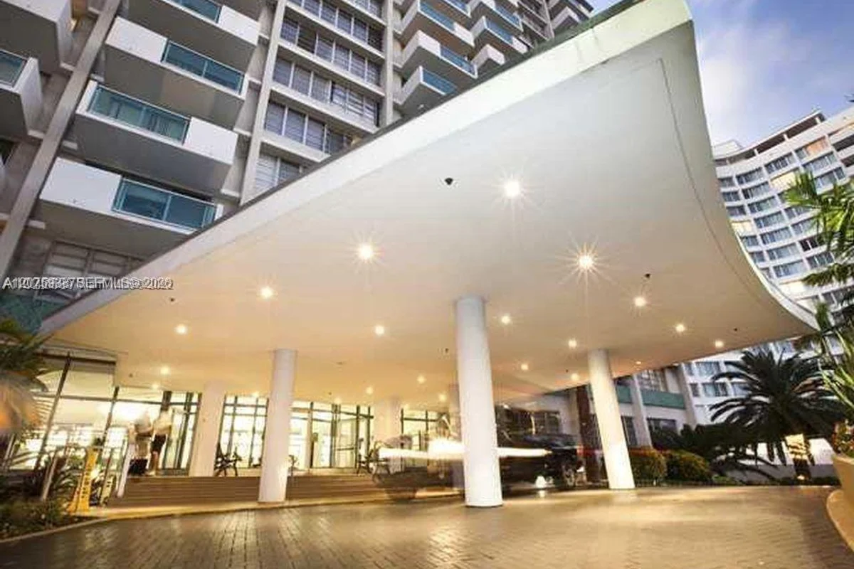 1000 West Ave #PH32, Miami Beach: photo 1 of 84