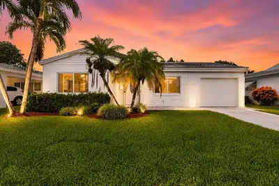 7104 NW 70th Ct, Tamarac: photo 1 of 41