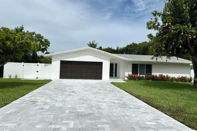 1101 NW 5th Ave, Boca Raton: photo 1 of 30