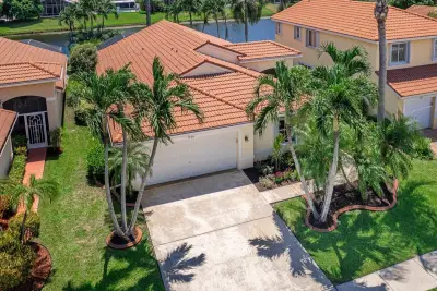 5026 Prairie Dunes Village Cir, Lake Worth: photo 1 of 44