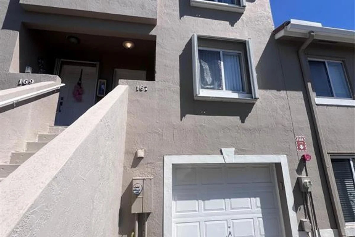 167 Riviera Cir, Weston: photo 1 of 43