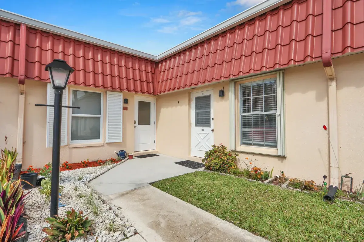 615 Laconia Cir, Lake Worth: photo 1 of 37