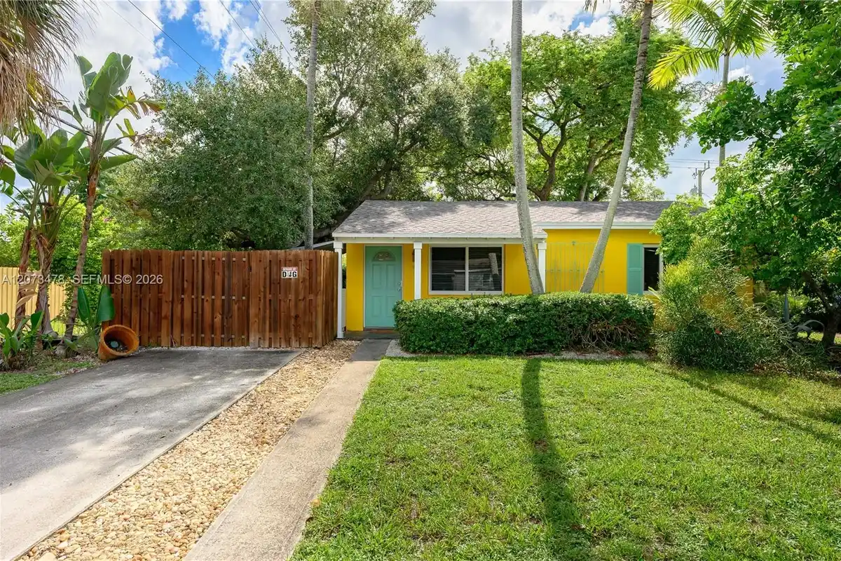 1444 NW 2nd Ave, Fort Lauderdale: photo 1 of 36