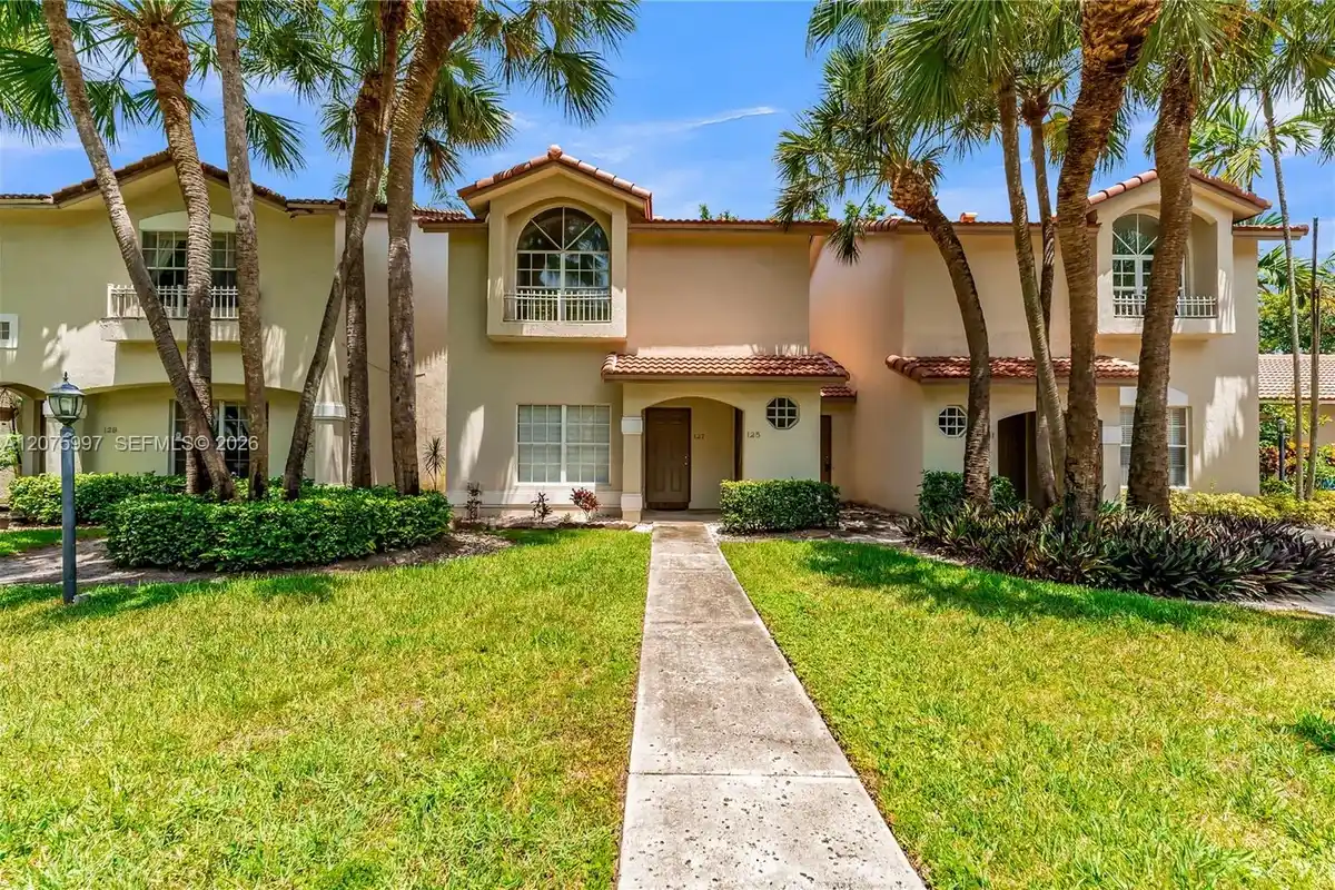 127 NW 108th Ave #643L, Pembroke Pines: photo 1 of 43