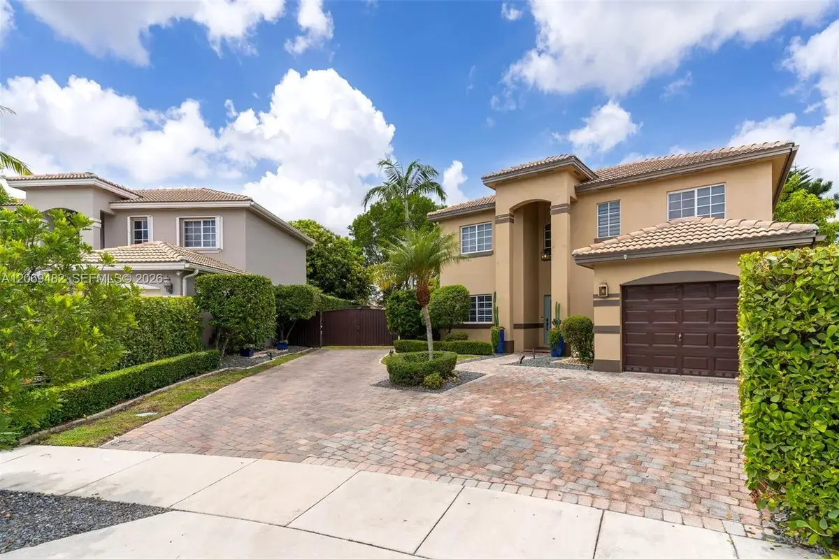 20922 SW 88th Pl, Cutler Bay: photo 1 of 29