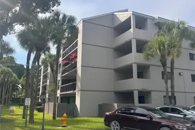 8810 SW 132nd Pl #401DN, Miami: photo 1 of 27
