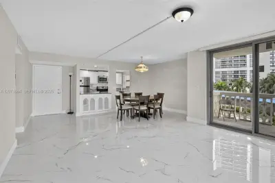 Condo in Hallandale Beach: photo 1 of 38