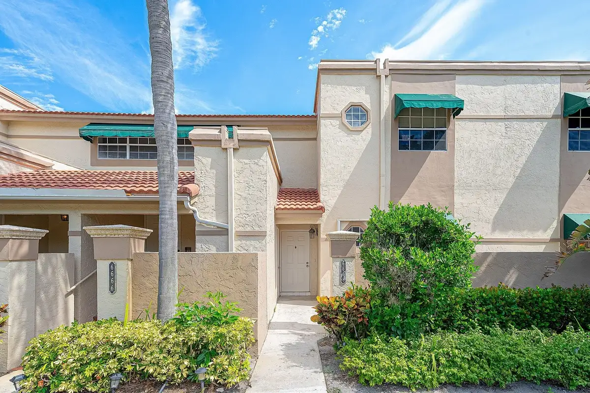 6668 Via Regina, Boca Raton: photo 1 of 21