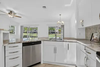 1971 Discovery Cir E, Deerfield Beach: photo 1 of 38