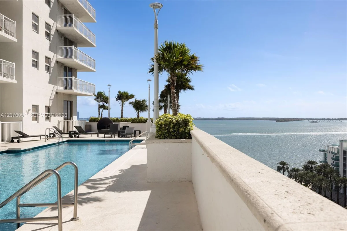 1200 Brickell Bay Dr #4010, Miami: photo 1 of 25
