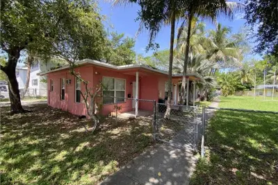 1822 N Dixie Hwy #5, Fort Lauderdale: photo 1 of 8