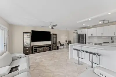 1015 Berkshire A, Deerfield Beach: photo 1 of 23