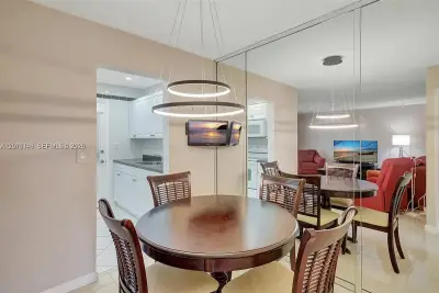 17001 NE 13th Ave #306, Miami: photo 1 of 24