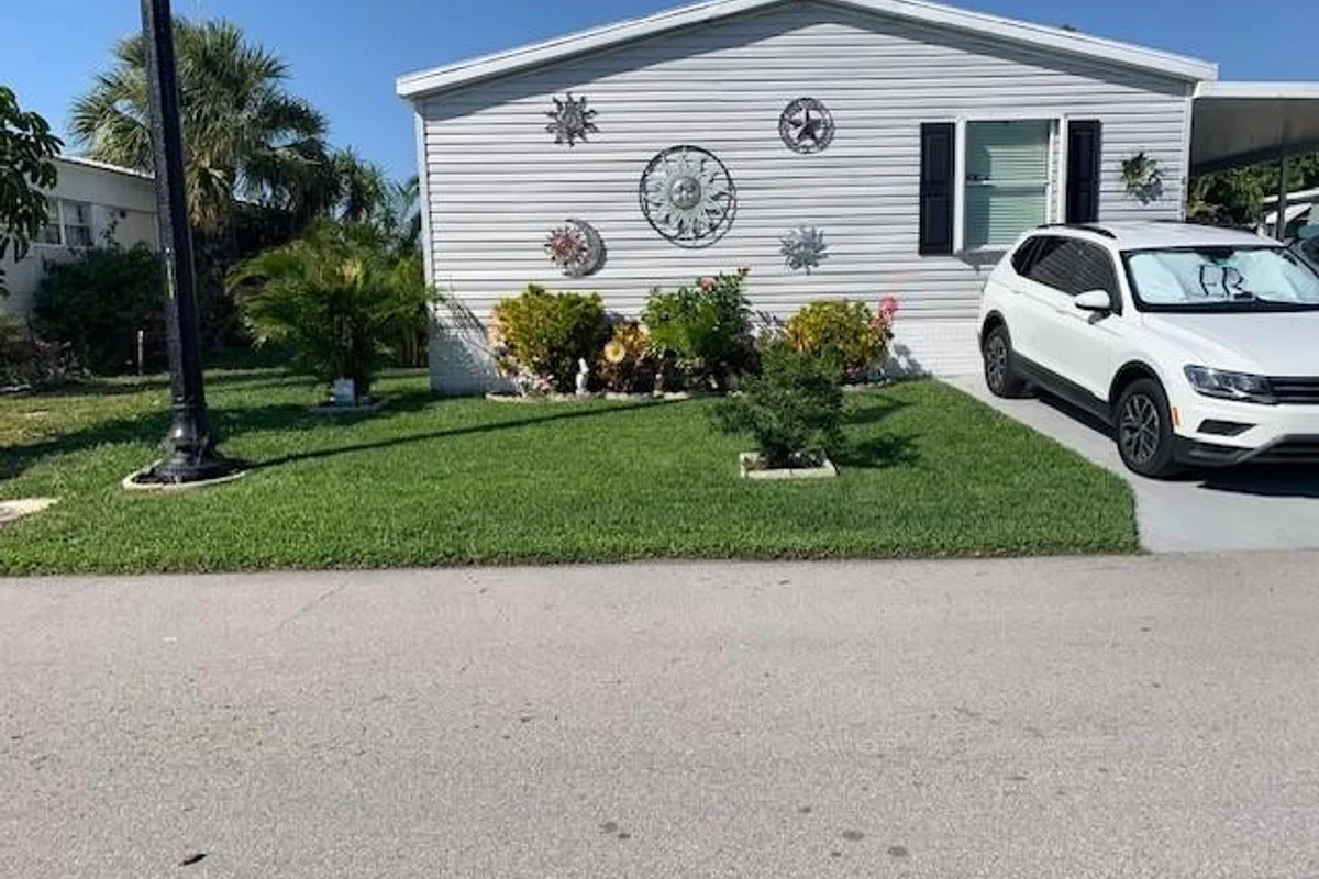 4181 68th St N #885, West Palm Beach: photo 1 of 13