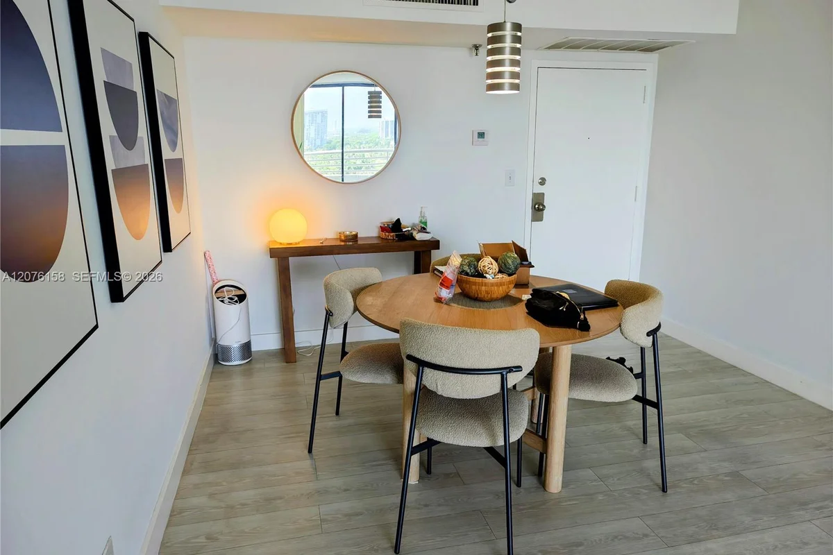 3300 NE 192nd St #1710, Aventura: photo 1 of 11