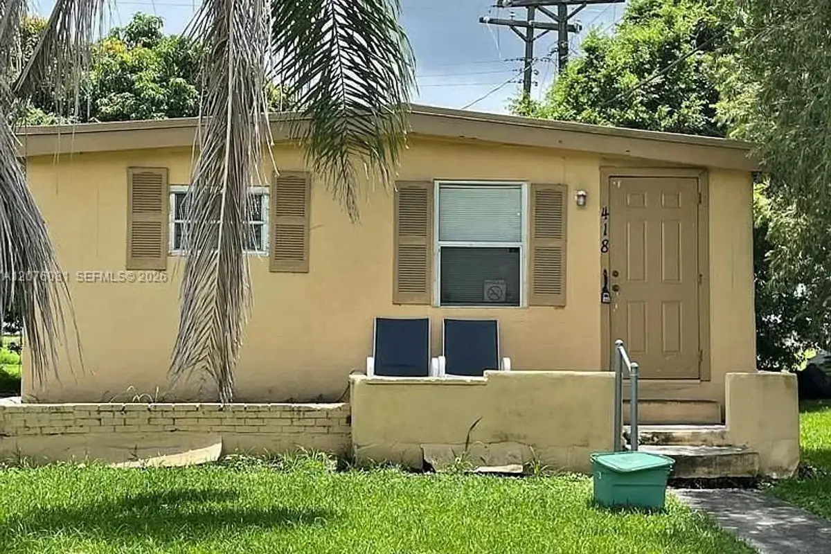 418 S Cocoanut Rd, Pahokee: photo 1 of 3