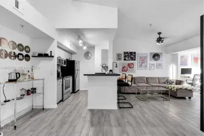 2457 Centergate Dr #306, Miramar: photo 1 of 32