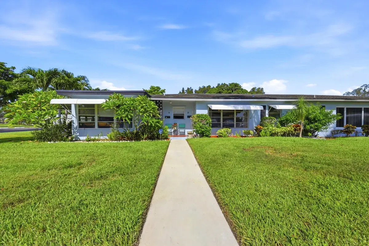 415 High Point Blvd #B, Delray Beach: photo 1 of 36