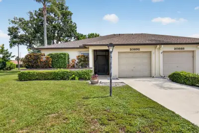 20892 Concord Green Dr E, Boca Raton: photo 1 of 50