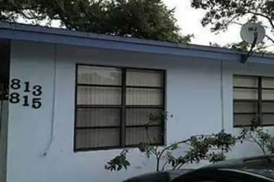 815 W Las Olas Blvd, Fort Lauderdale: photo 1 of 8