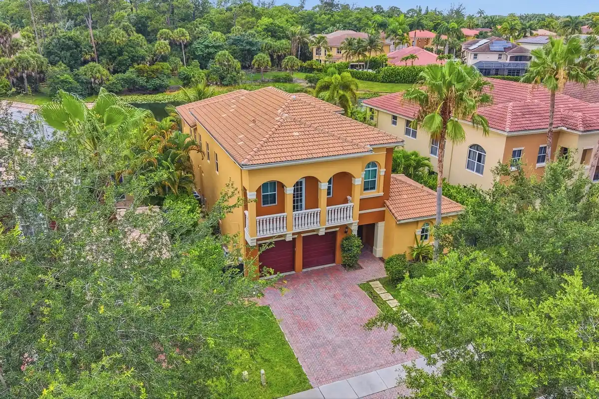 9190 Nugent Trl, West Palm Beach: photo 1 of 38