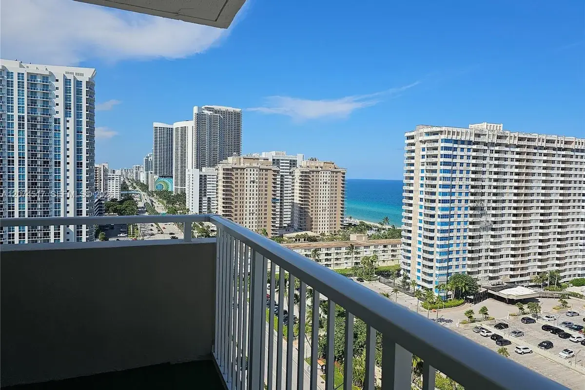 1985 S Ocean Dr #17P, Hallandale Beach: photo 1 of 49