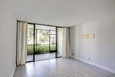 11 Royal Palm Way #1040, Boca Raton: photo 1 of 13