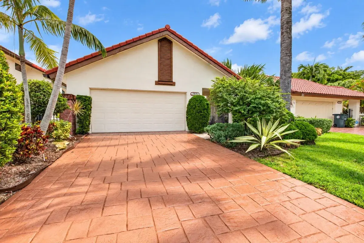 21676 Club Villa Ter, Boca Raton: photo 1 of 84