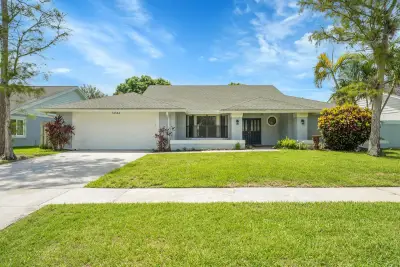 14544 Autumn Ave, Wellington: photo 1 of 81