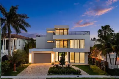 3318 NE 16th Pl, Fort Lauderdale: photo 1 of 61