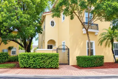 2851 W Prospect Rd #1006, Tamarac: photo 1 of 23