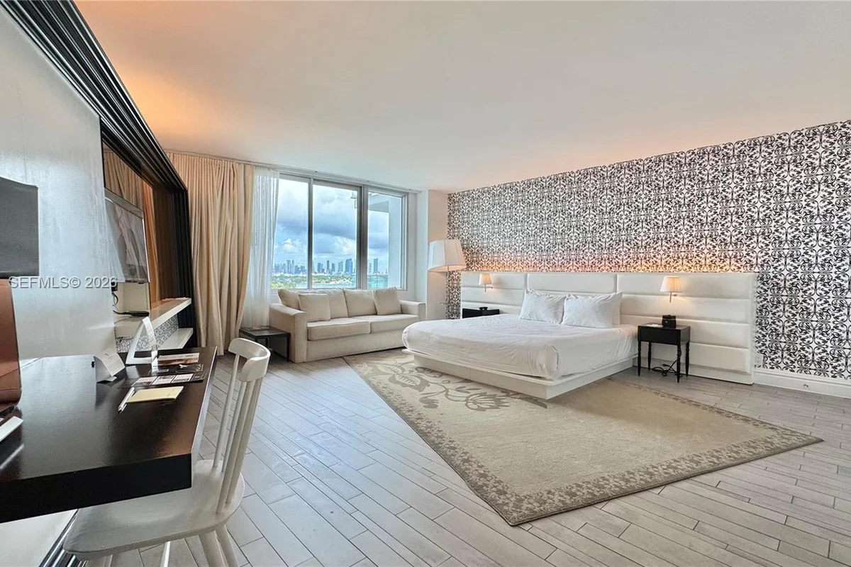 1100 West Ave #1108, Miami Beach: photo 1 of 21