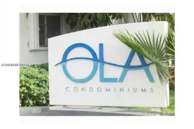 Condo in Miami: photo 1 of 14