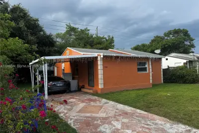 1361 NW 53rd St, Miami: photo 1 of 32