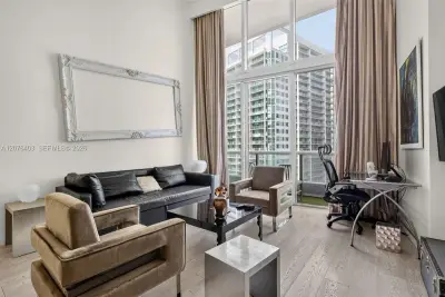 485 Brickell Ave #2807, Miami: photo 1 of 22