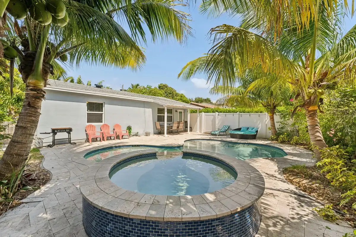1631 N Andrews Square, Fort Lauderdale: photo 1 of 25