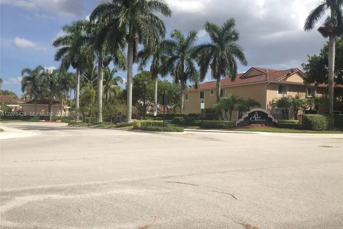 3870 San Simeon Cir, Weston: photo 1 of 19