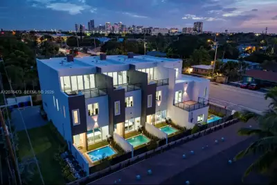 1226 NE 15th Ave, Fort Lauderdale: photo 1 of 79