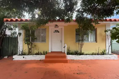 1930 Pierce St #1-4, Hollywood: photo 1 of 37