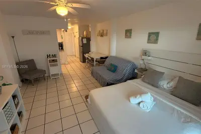 7904 West Dr #107, North Bay Village: photo 1 of 20