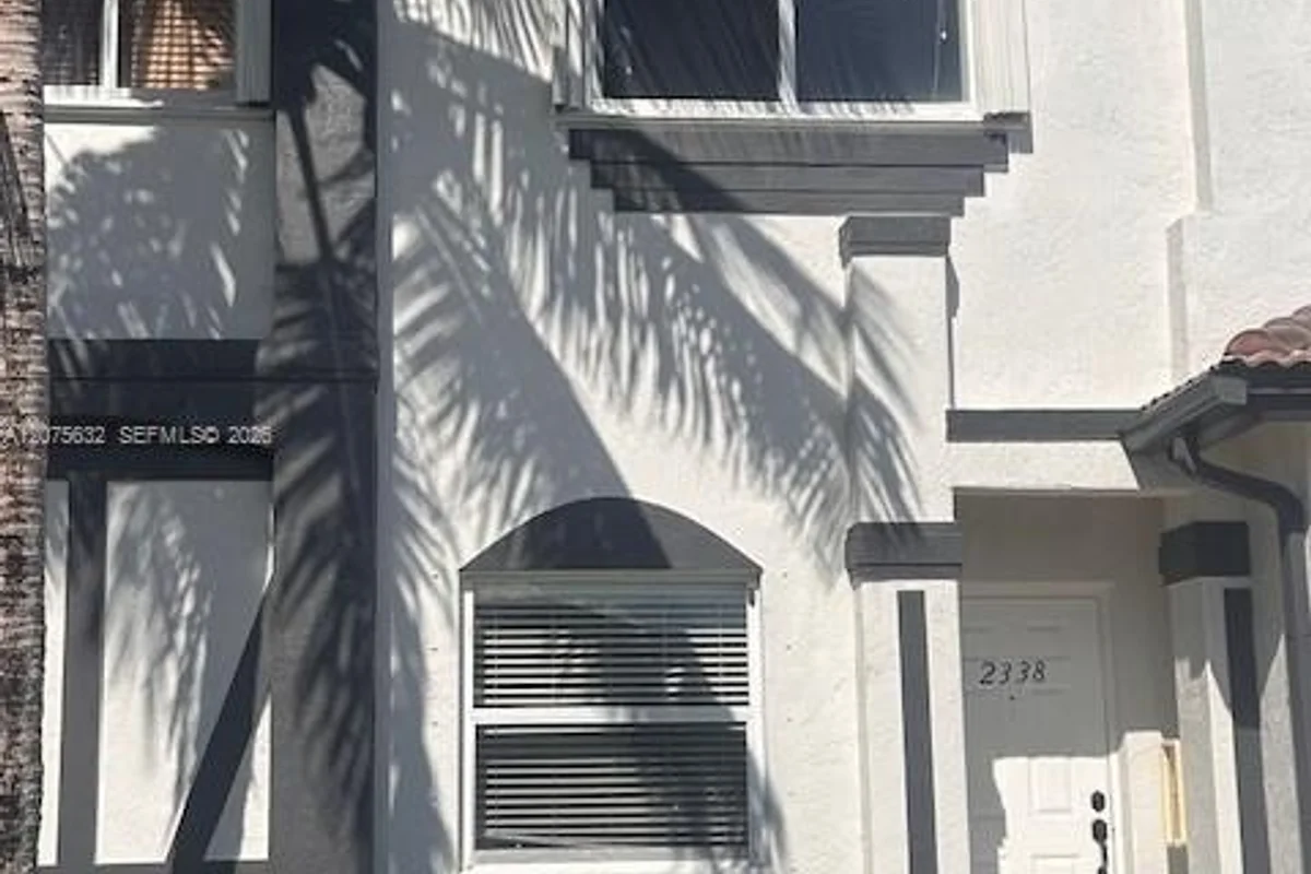 2338 SE 23rd Ter, Homestead: photo 1 of 7