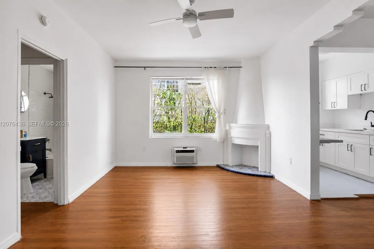 1525 Meridian Ave #106, Miami Beach: photo 1 of 32