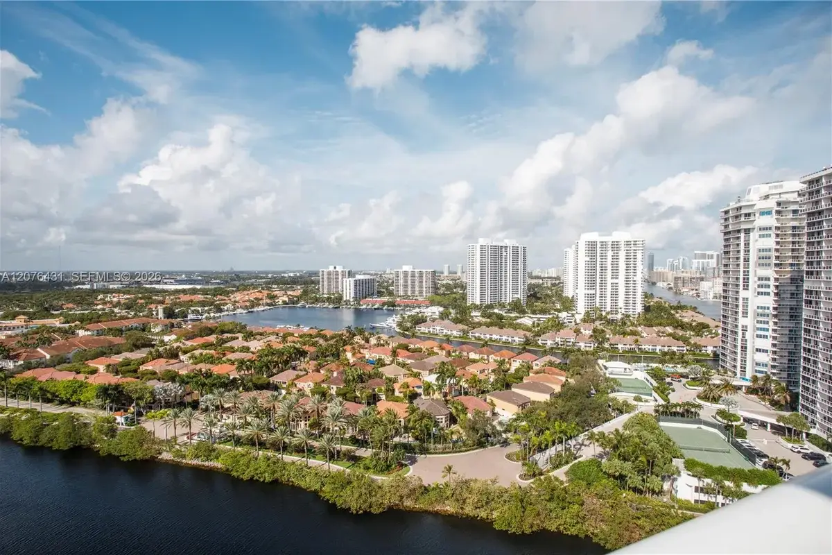 20505 E Country Club Dr #PH-39, Aventura: photo 1 of 21