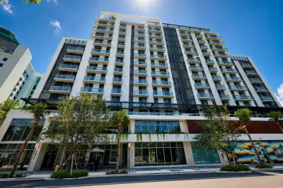1611 SW 2nd Ave #808, Miami: photo 1 of 33