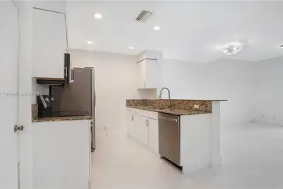 1492 Veracruz Ln #4-4, Weston: photo 1 of 44
